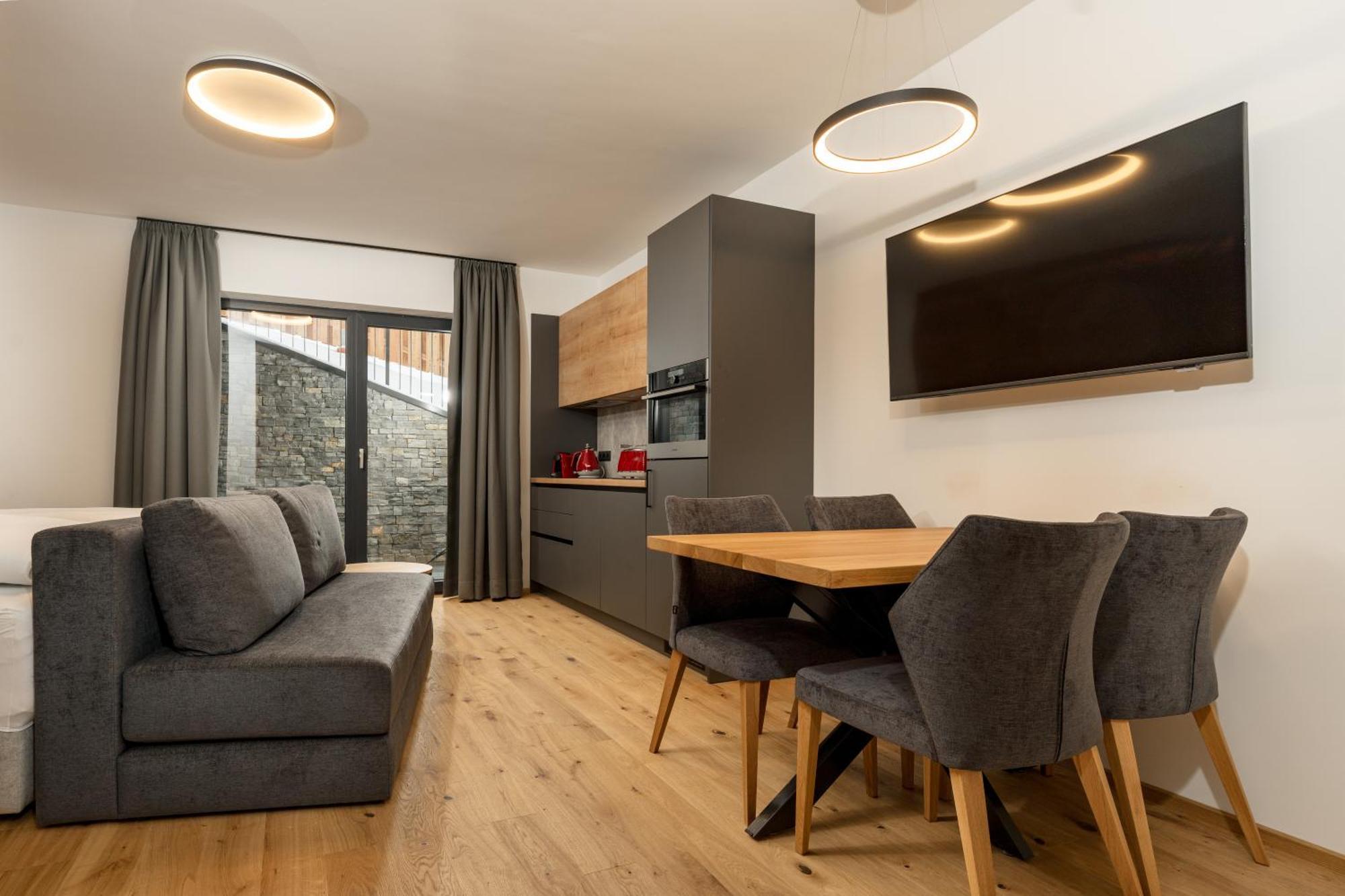 שלאדמינג Pure Alpine Suites מראה חיצוני תמונה