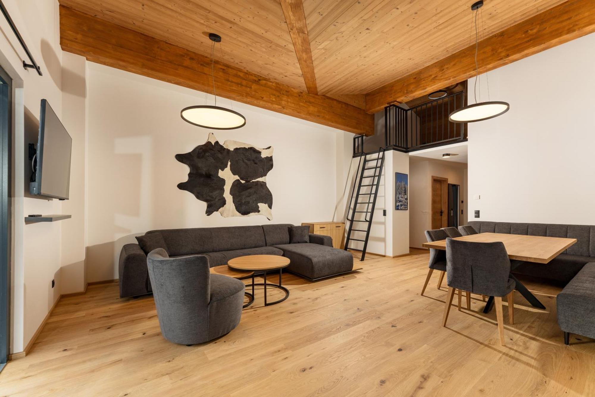שלאדמינג Pure Alpine Suites מראה חיצוני תמונה