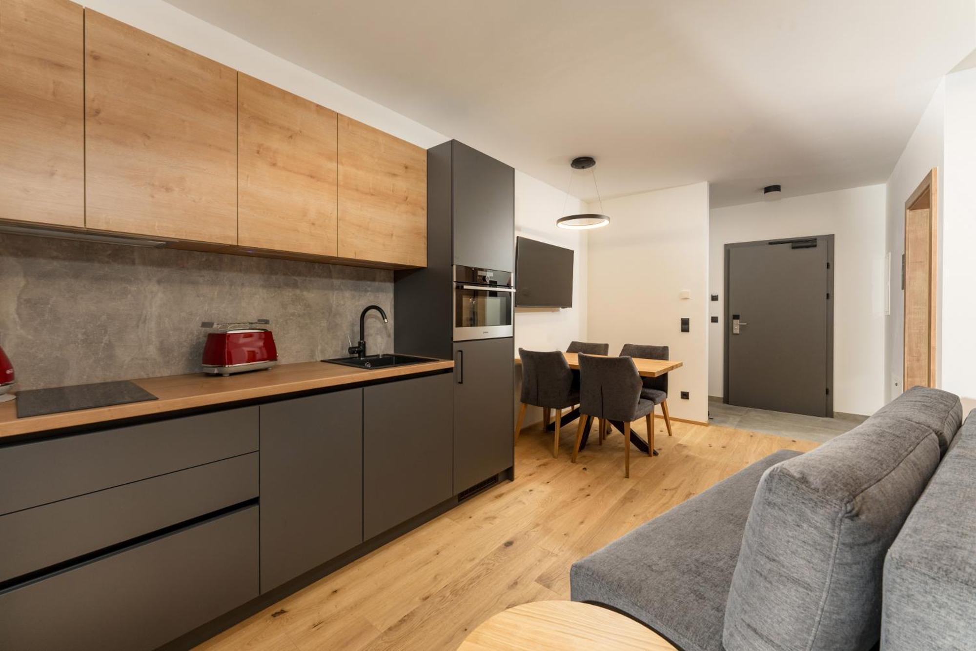 שלאדמינג Pure Alpine Suites מראה חיצוני תמונה