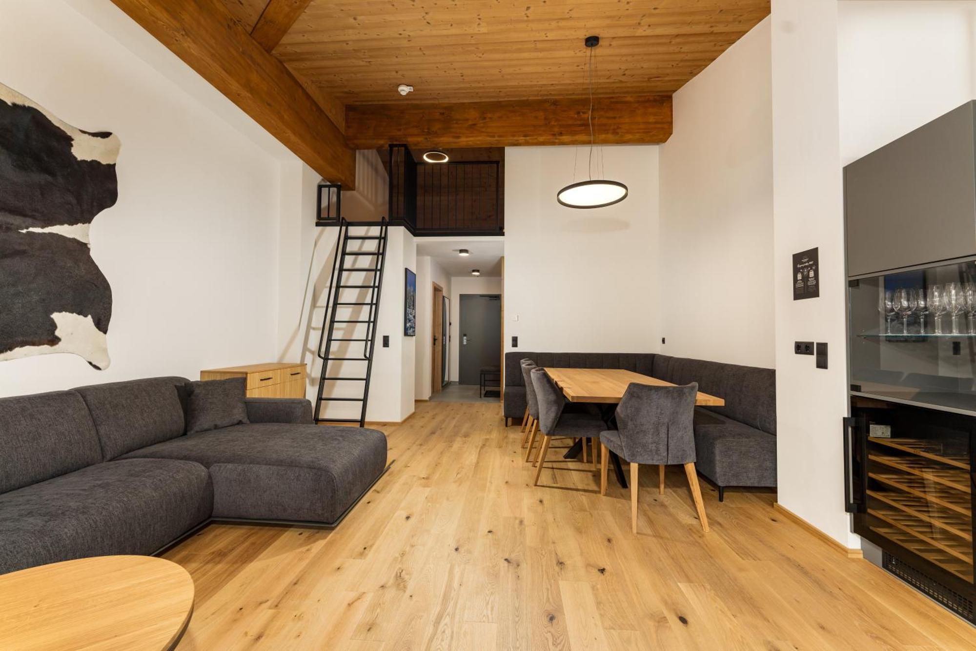 שלאדמינג Pure Alpine Suites מראה חיצוני תמונה