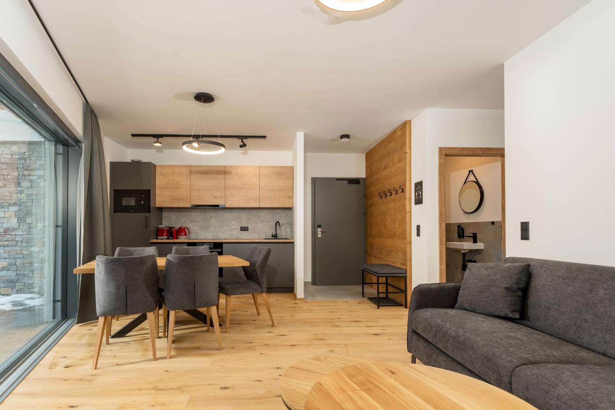 שלאדמינג Pure Alpine Suites מראה חיצוני תמונה