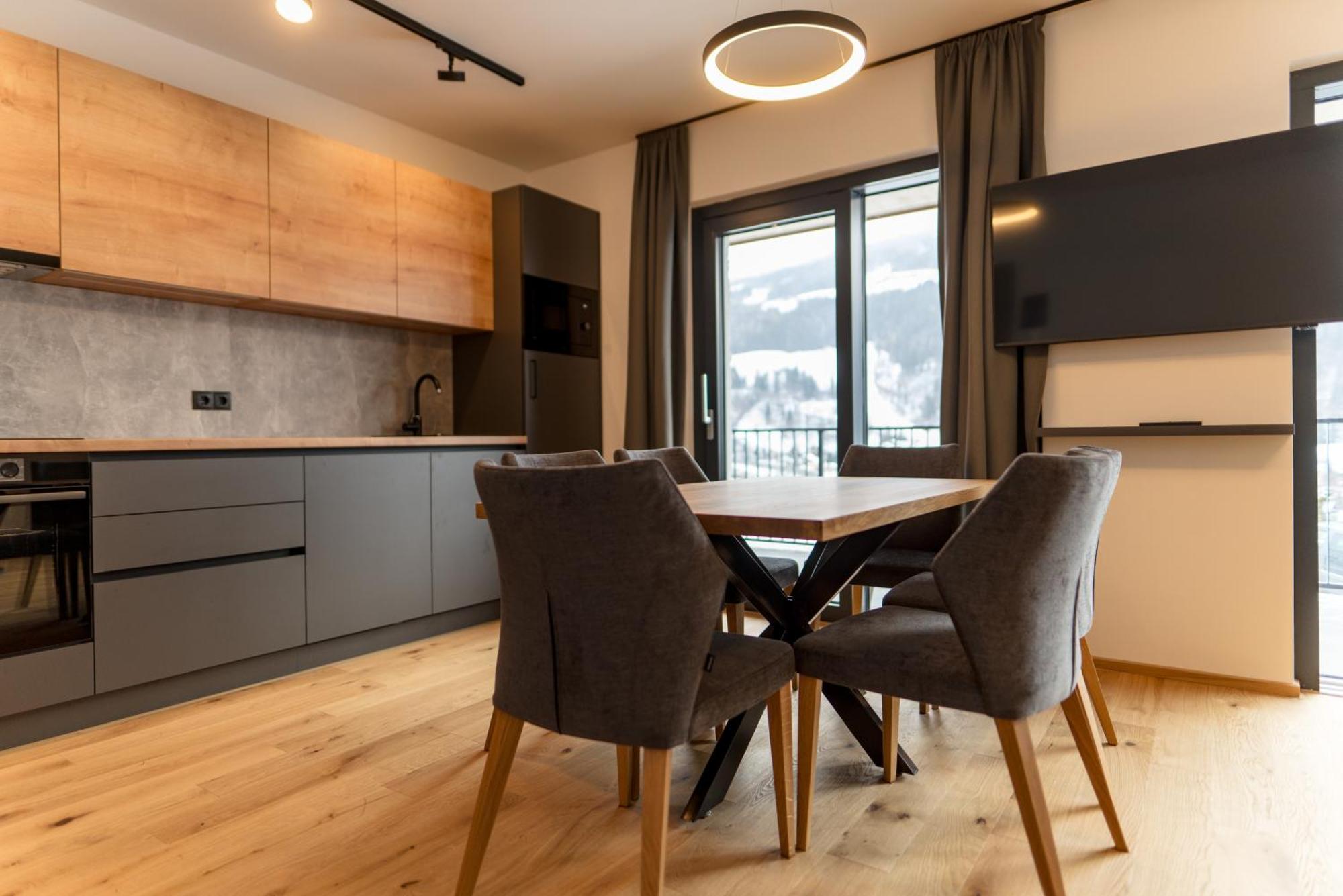 שלאדמינג Pure Alpine Suites מראה חיצוני תמונה